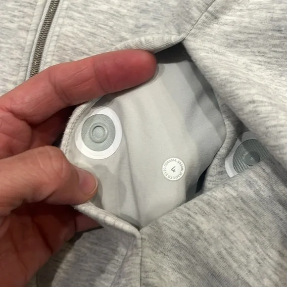 Lululemon In Orbit Jacket size 4 - Picture 11 of 11